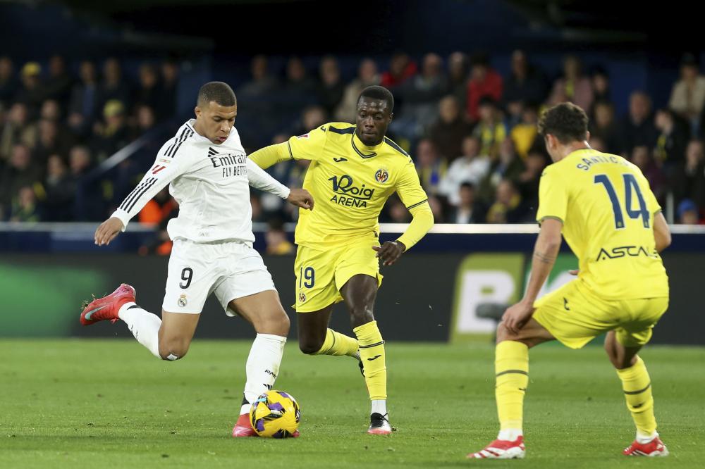 专访丨互免签证促泰中旅游人文交流实现双向奔赴——访泰国国家旅游局局长.